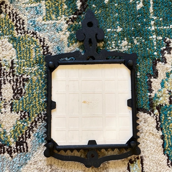 Vintage Bisquick Ceramic Trivet - Picture 2 of 2